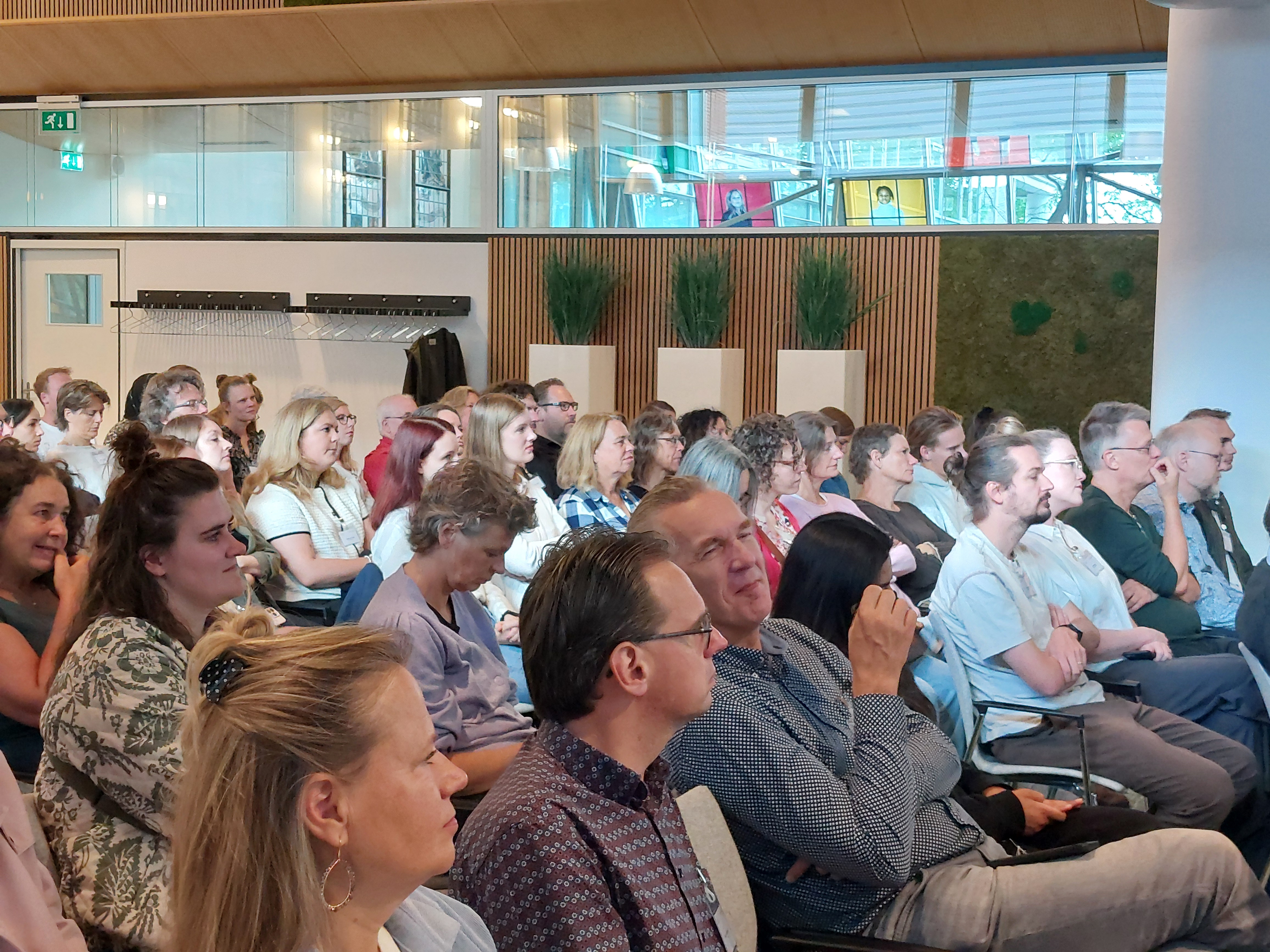 Publiek tijdens in de Balkonzaal de roadshow bij SVB in Utrecht