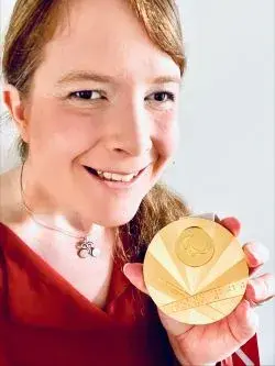 Portretfoto van Larissa Klaassen.